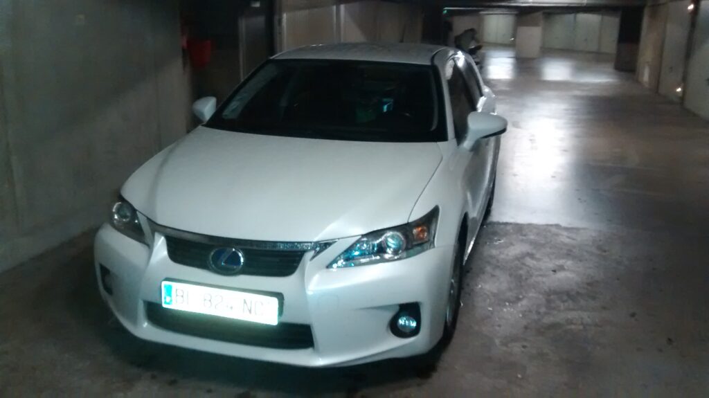 Lexus CT200h 2011