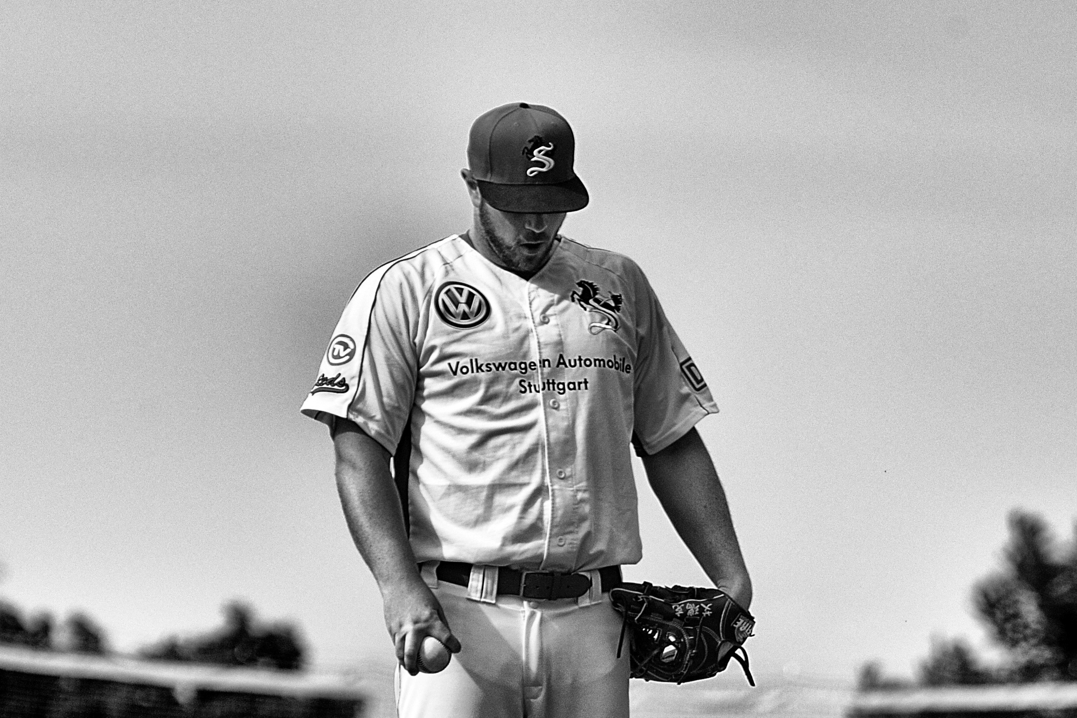 Massingham pitching for the Stuttgart Reds in 2015.